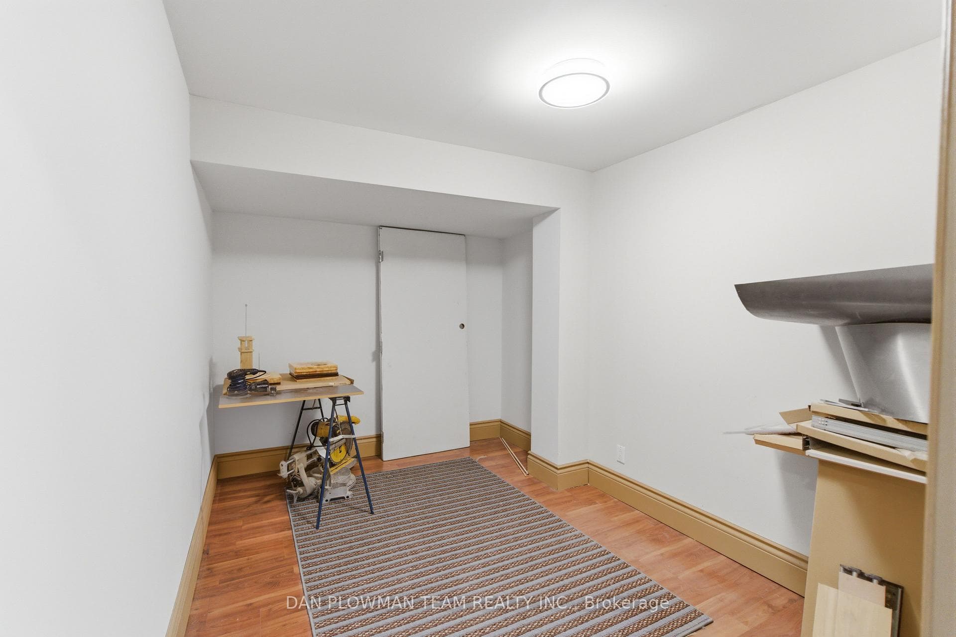 678 King Street photo 30