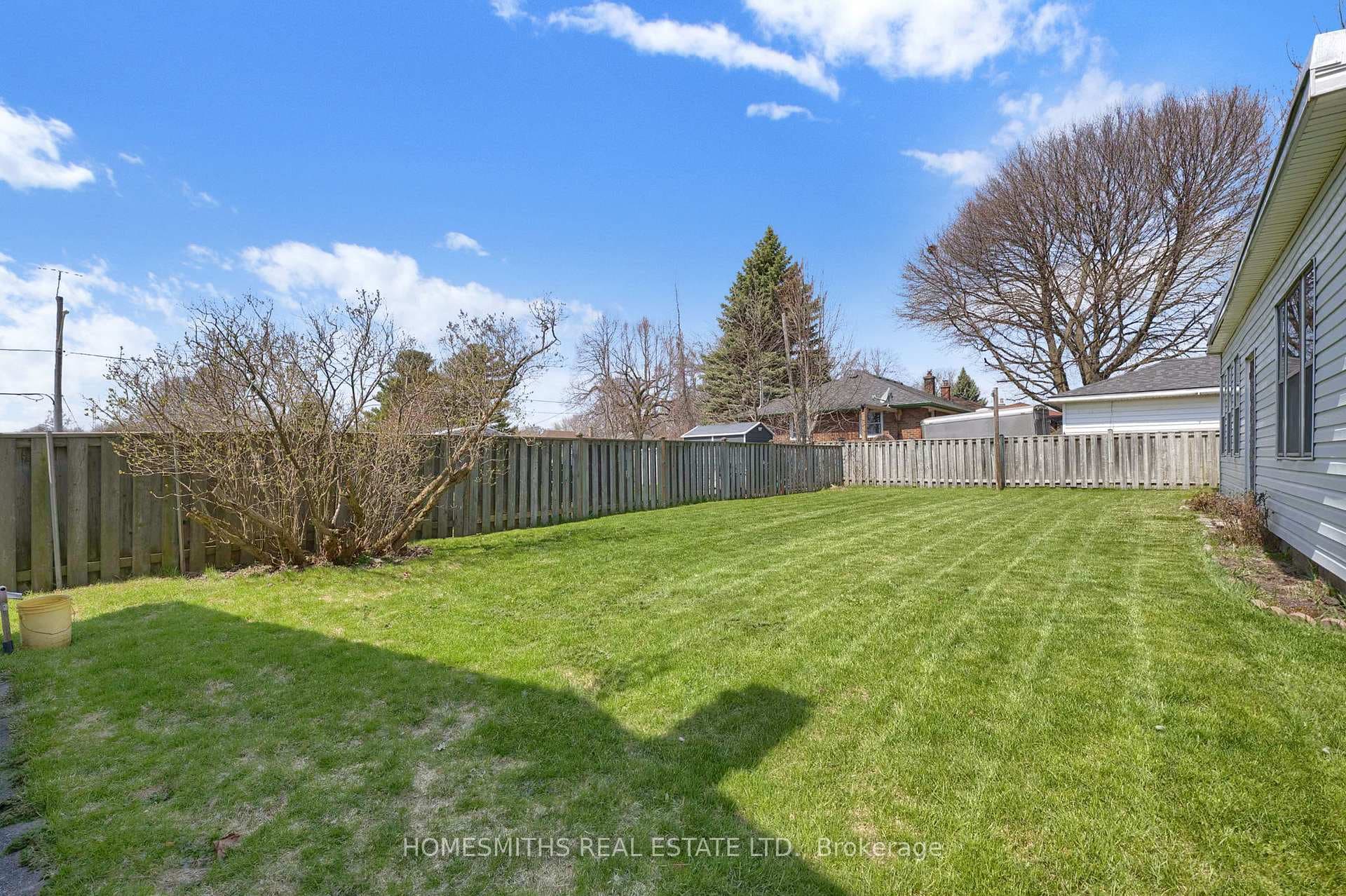 590 Olive Avenue photo 6