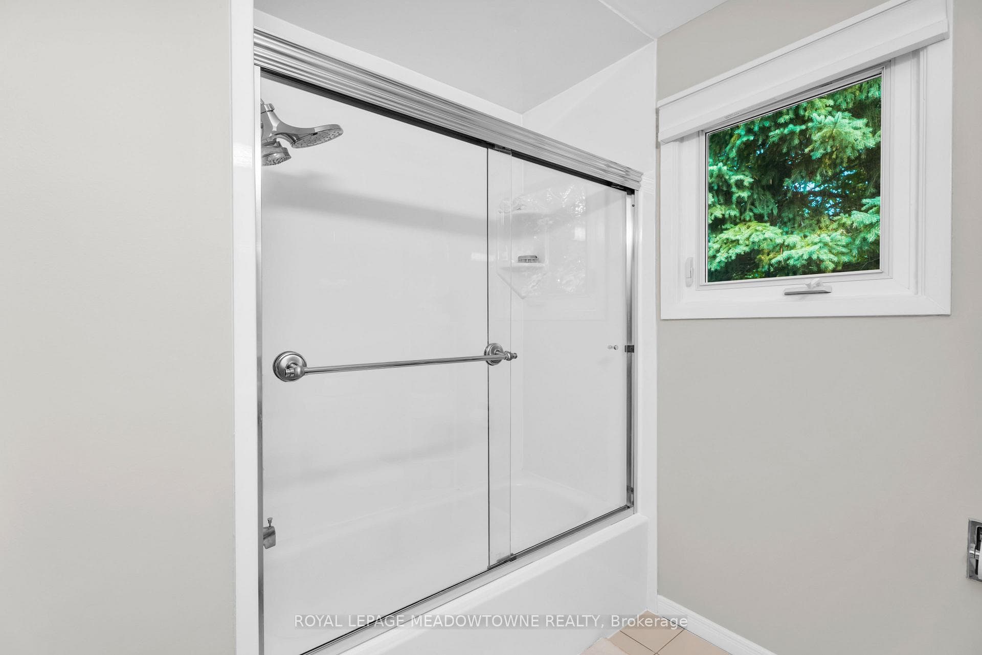 3 Northgate Boulevard photo 24