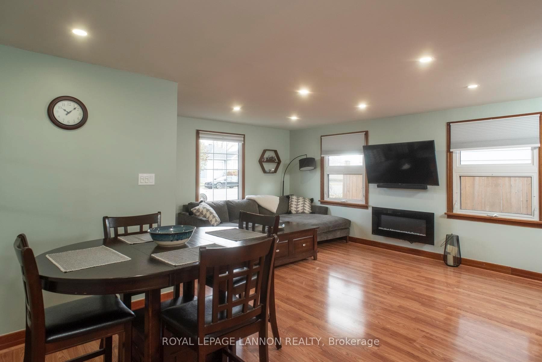 266 Brock Street photo 15