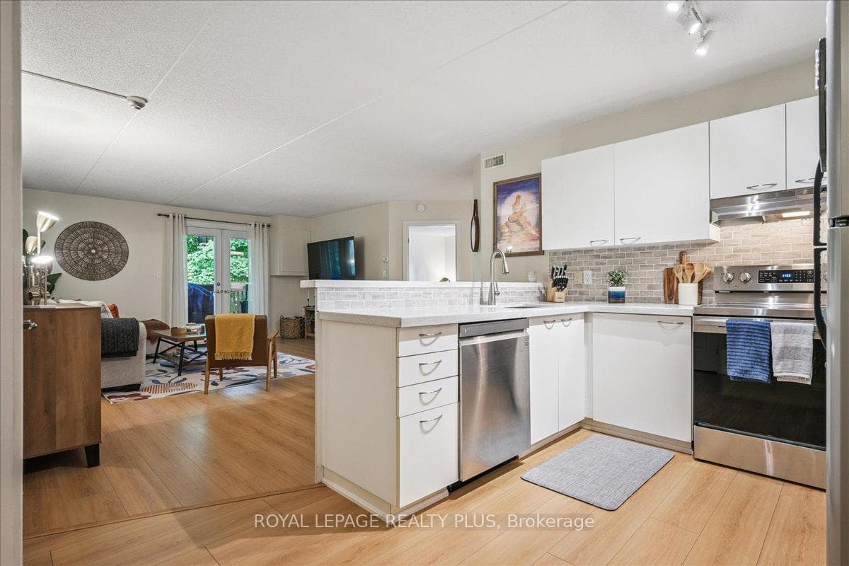 2030 Cleaver Avenue Unit 201 photo 8
