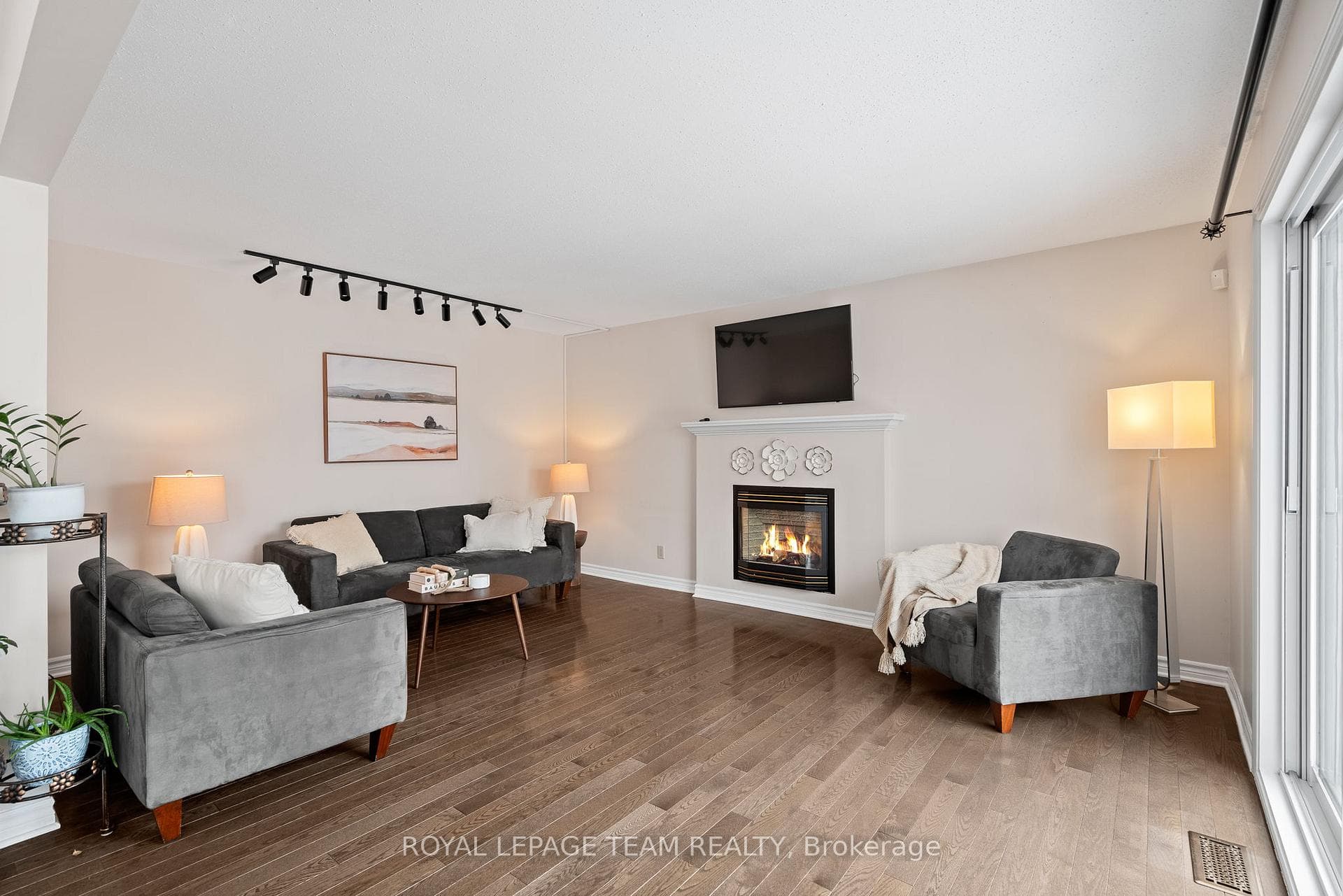 15 Wellfleet Crescent photo 14