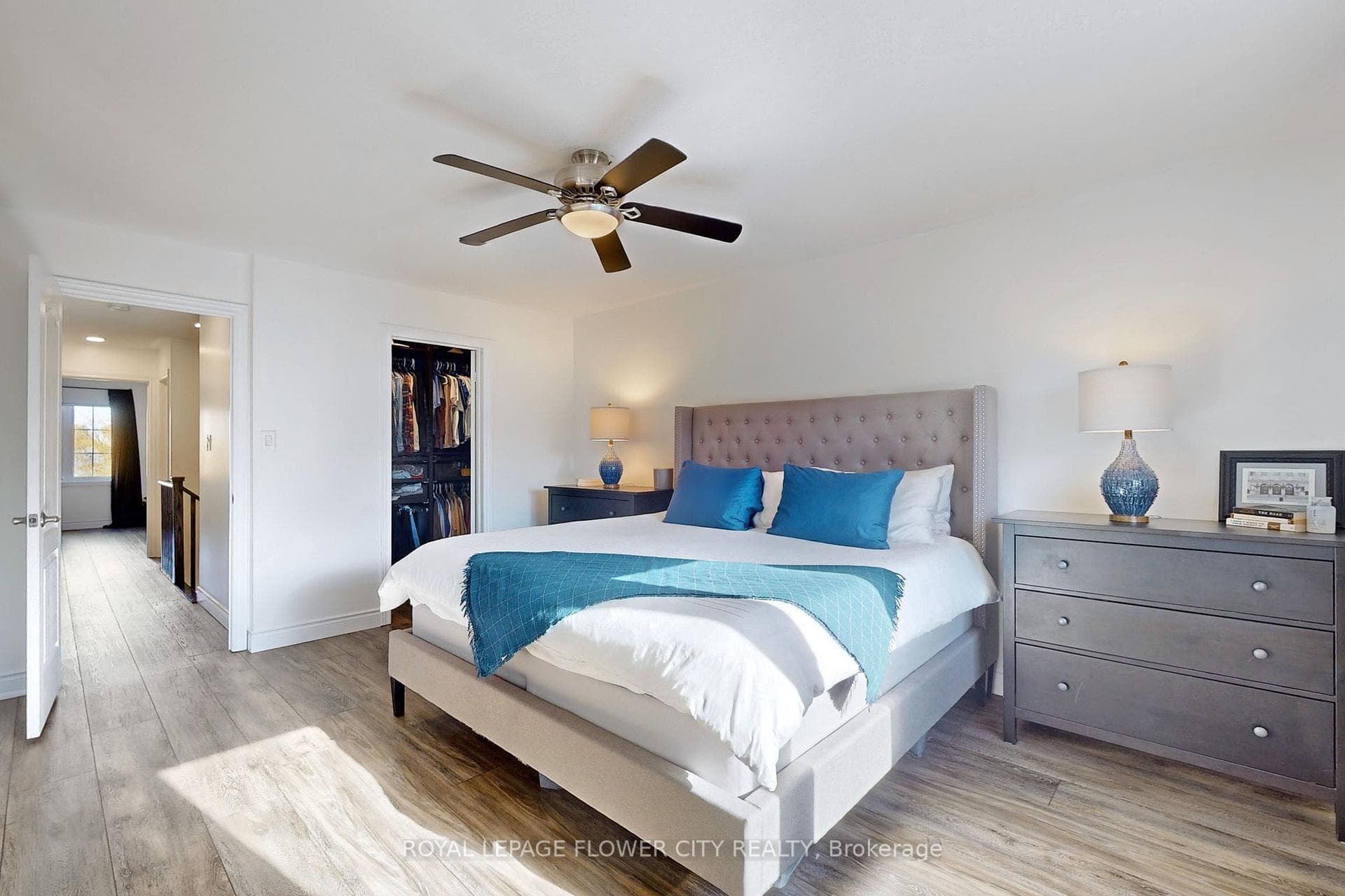 596 Grant Way photo 19