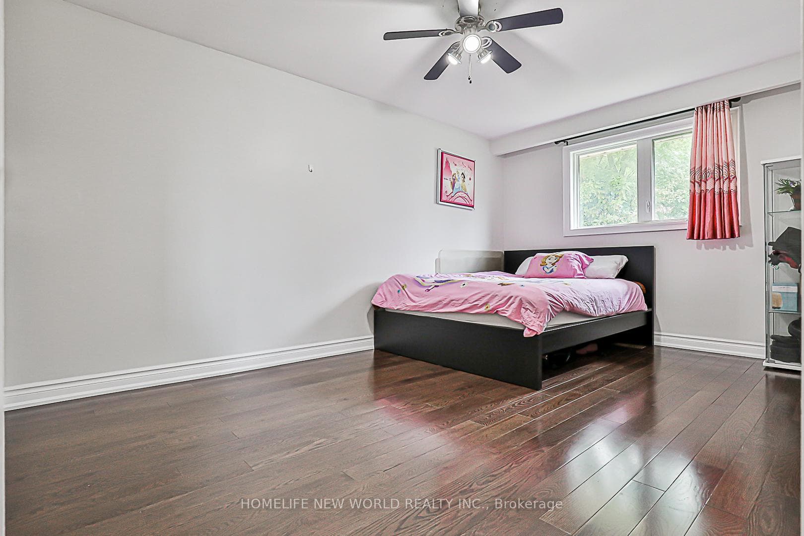 31 Terryhill Crescent photo 17