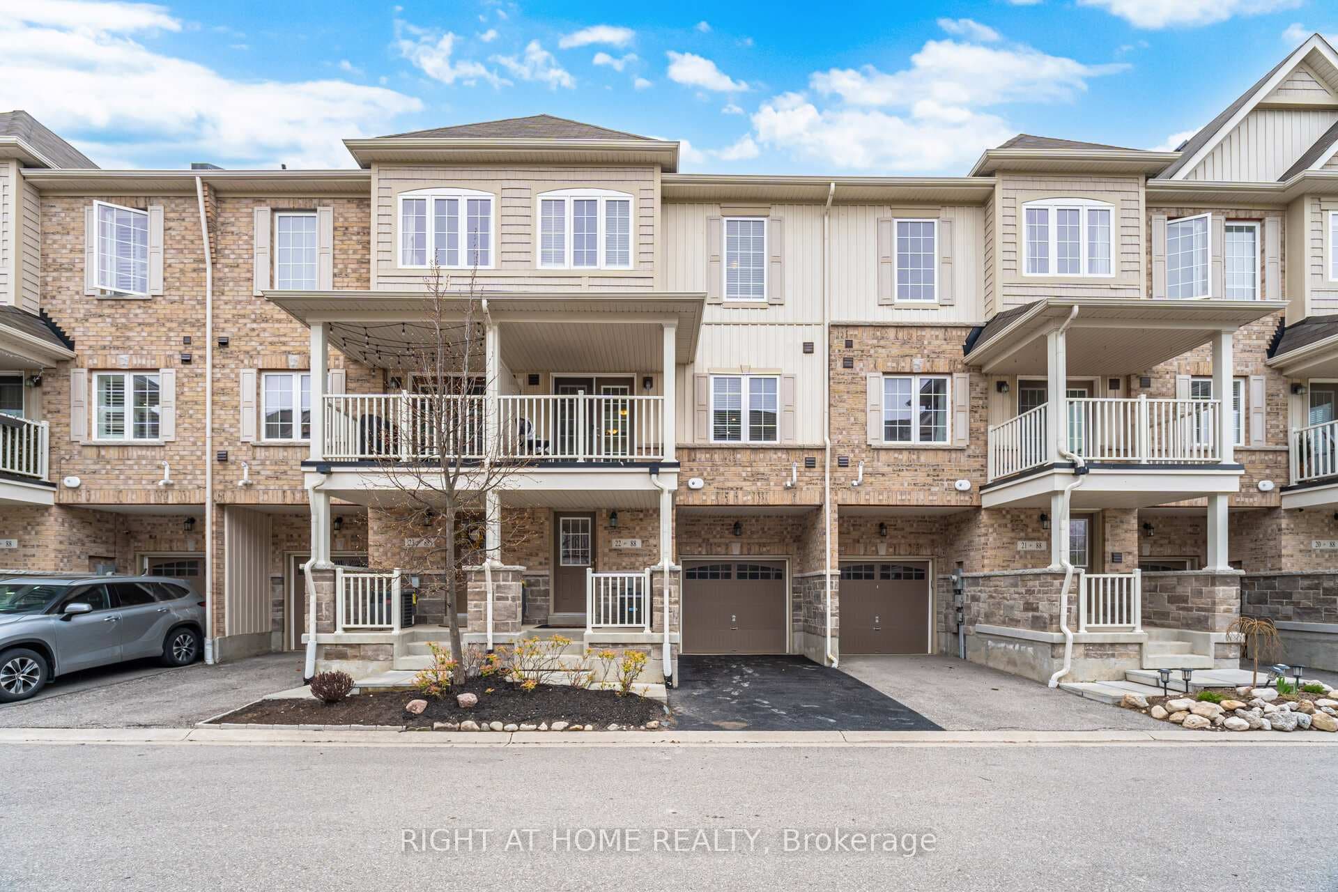 88 Decorso Drive Unit 22 photo 3