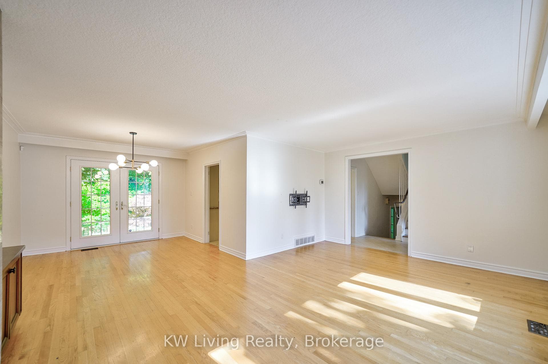 6 Hillavon Drive photo 5