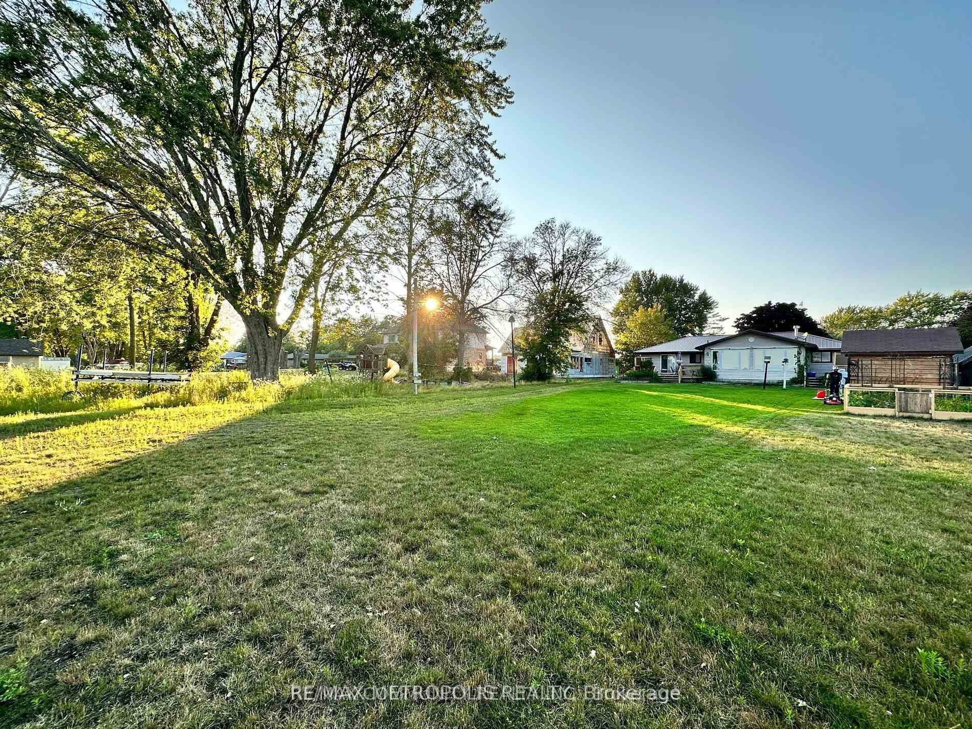 498 Hiscock Shores Road photo 24
