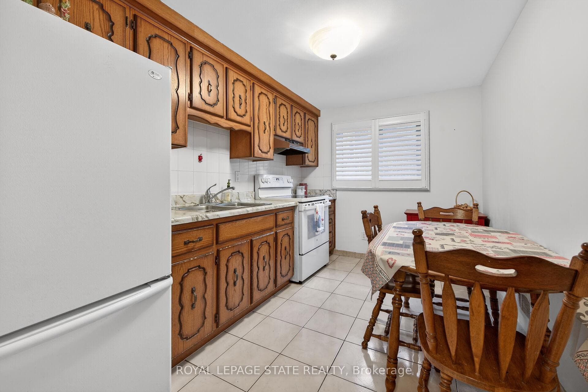 15 Fairington Crescent photo 33