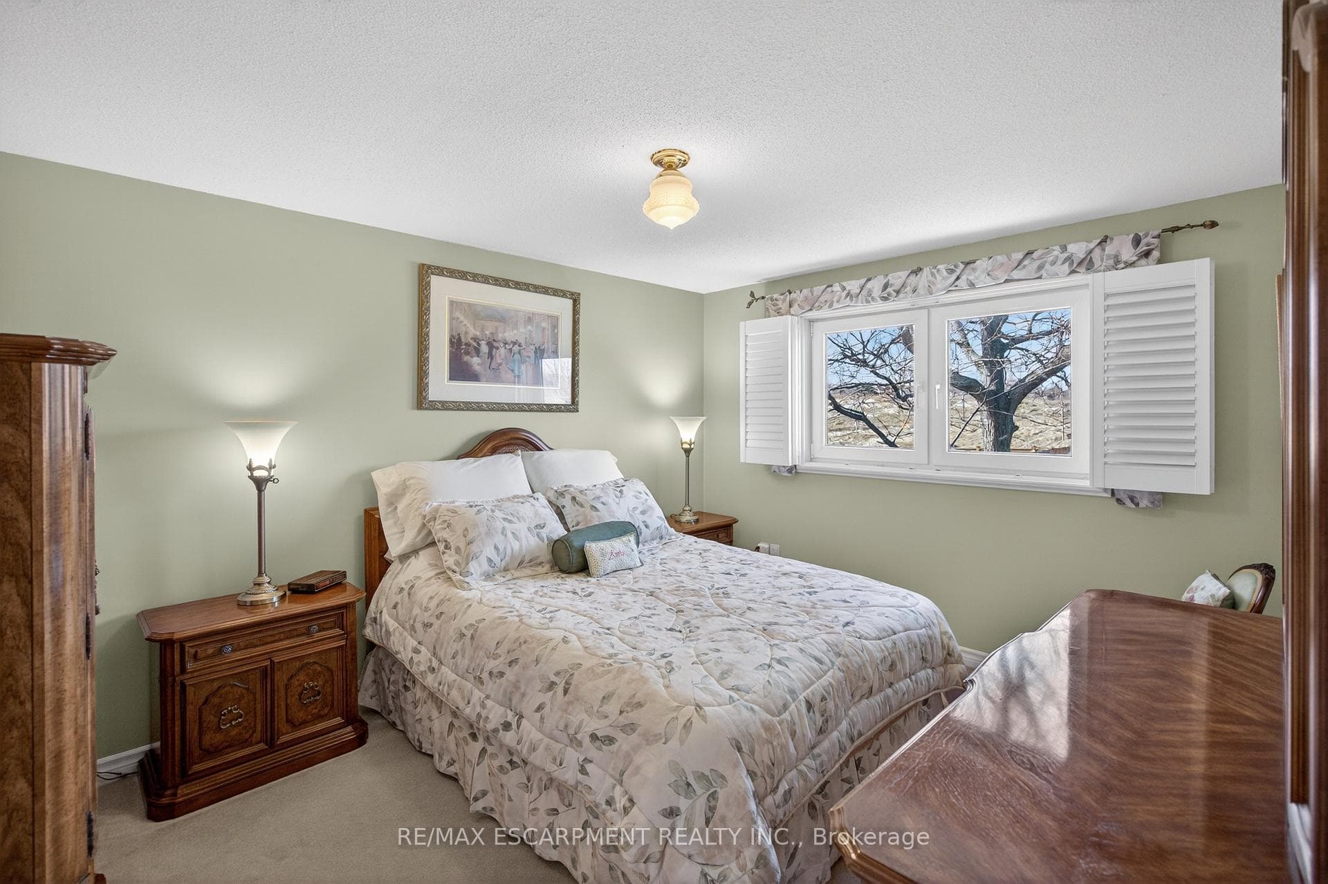 30 Basin Crescent photo 15