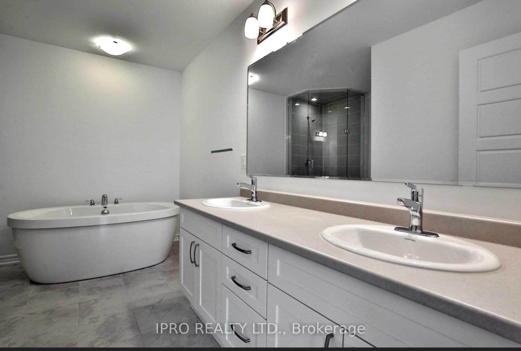 1271 Redbud Gardens Unit Upper photo 13