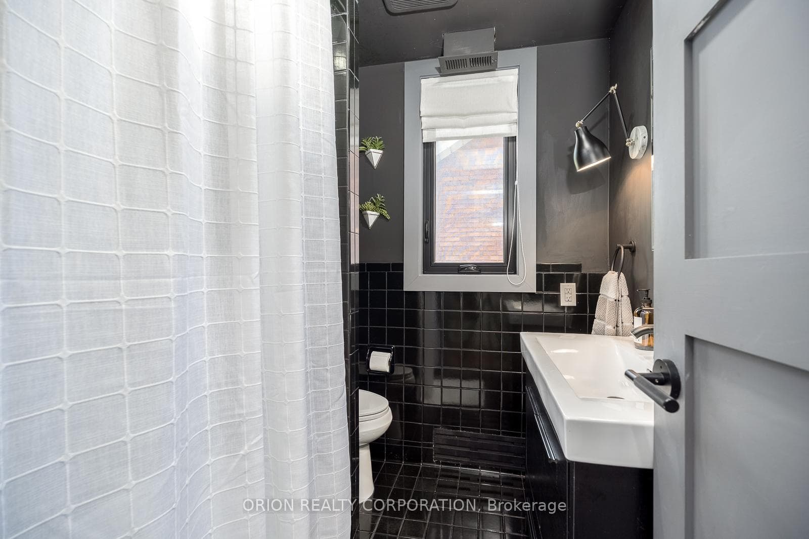 185 Glenholme Avenue photo 22