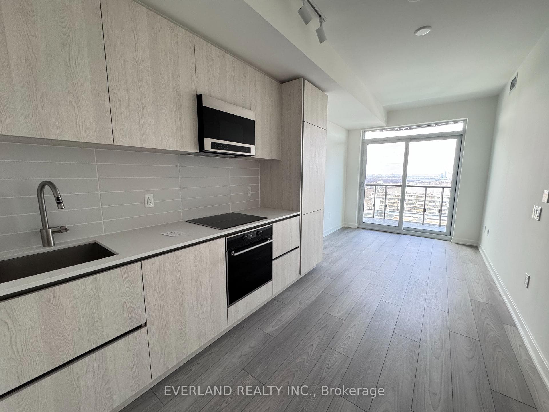 110 Broadway Avenue Unit 3106 photo 1