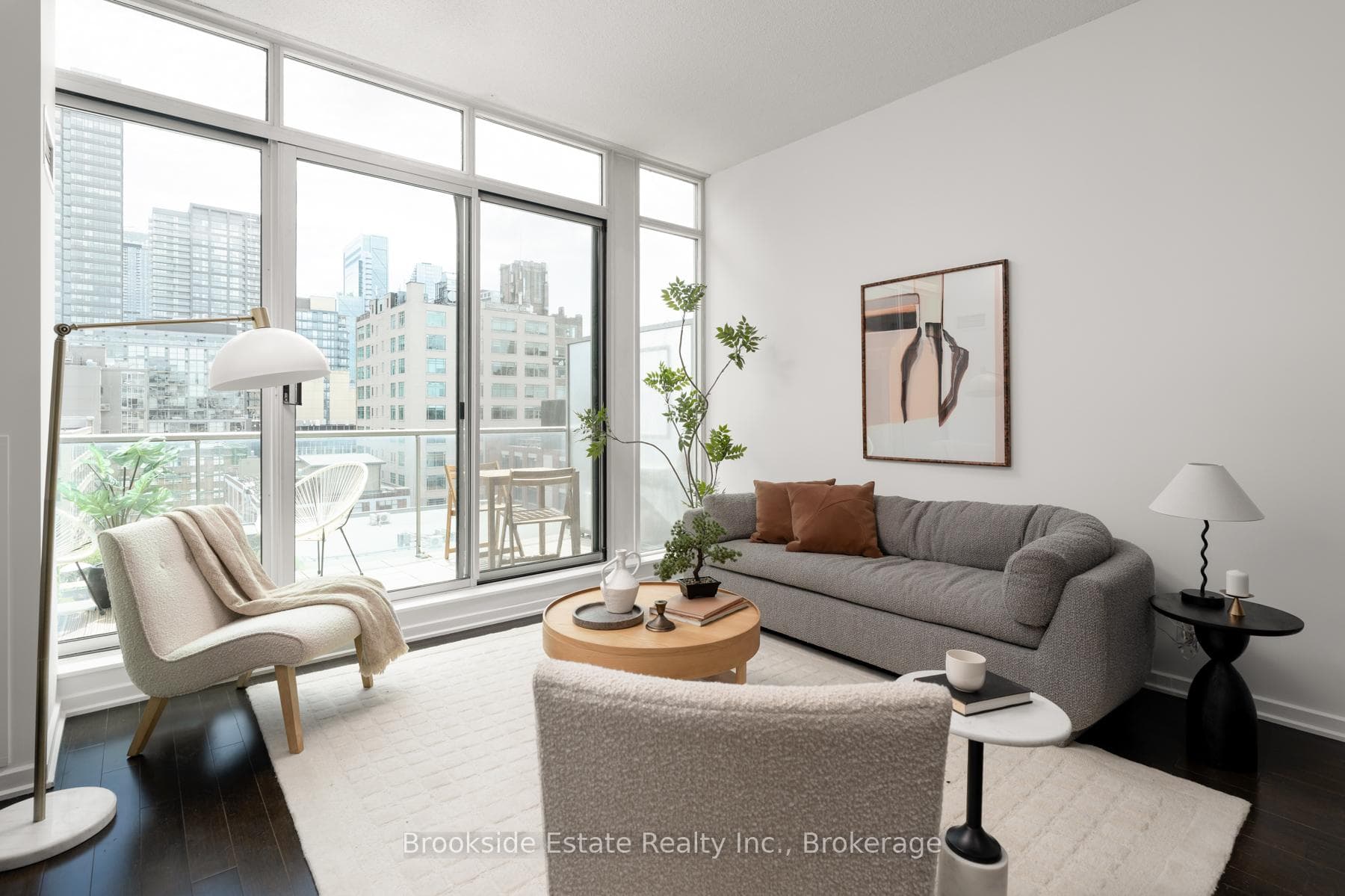 388 Richmond Street Unit 906 photo 18