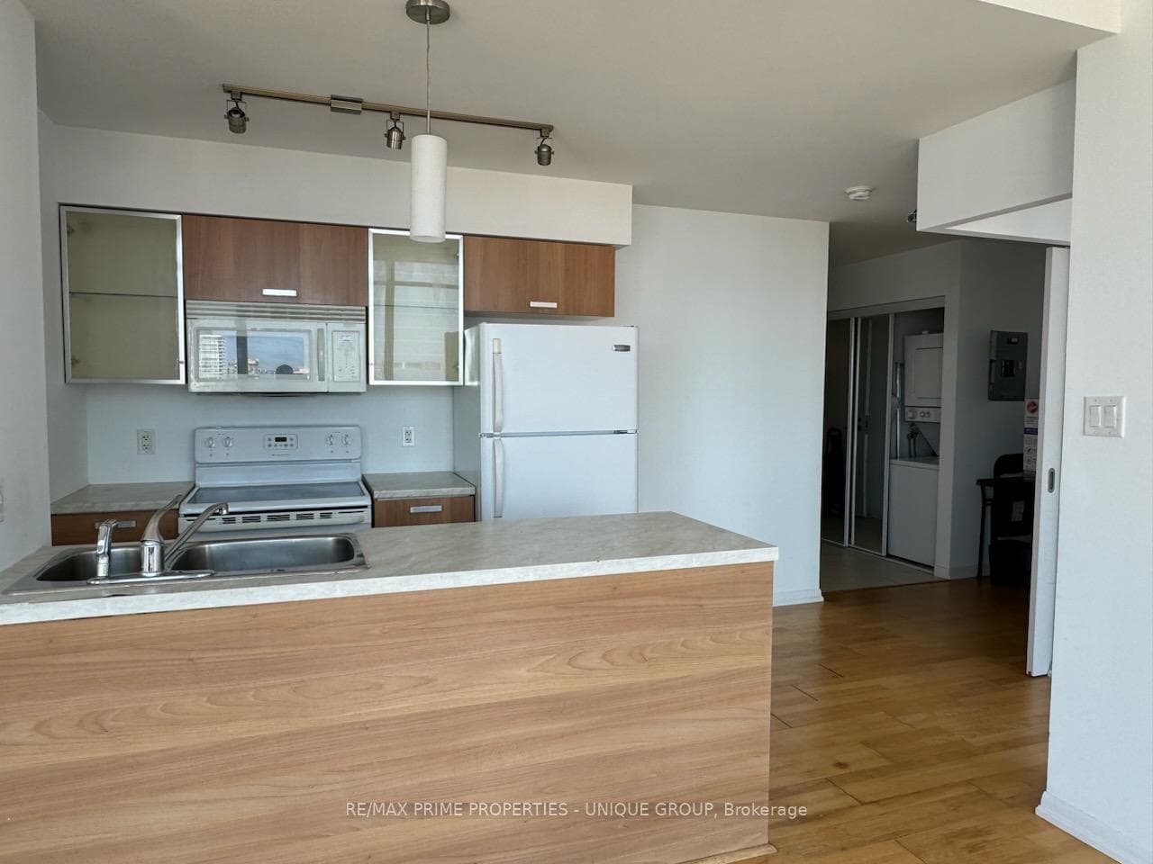 38 Grenville Street Unit 3007 photo 4