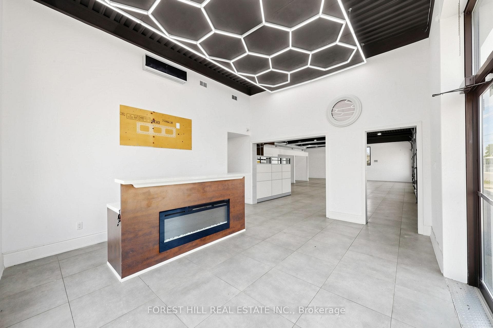1502 Speers Road photo 5
