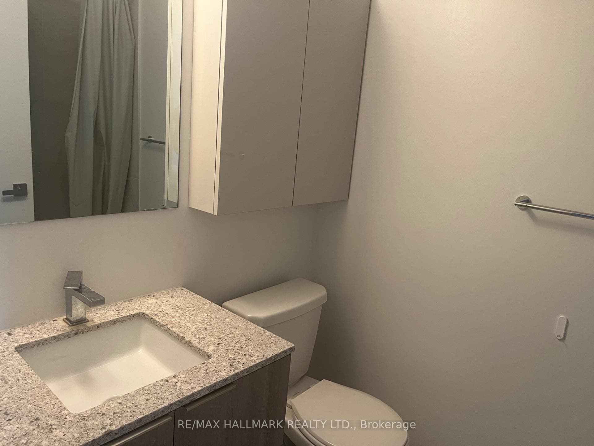 31 Tippett Road Unit 637 photo 24