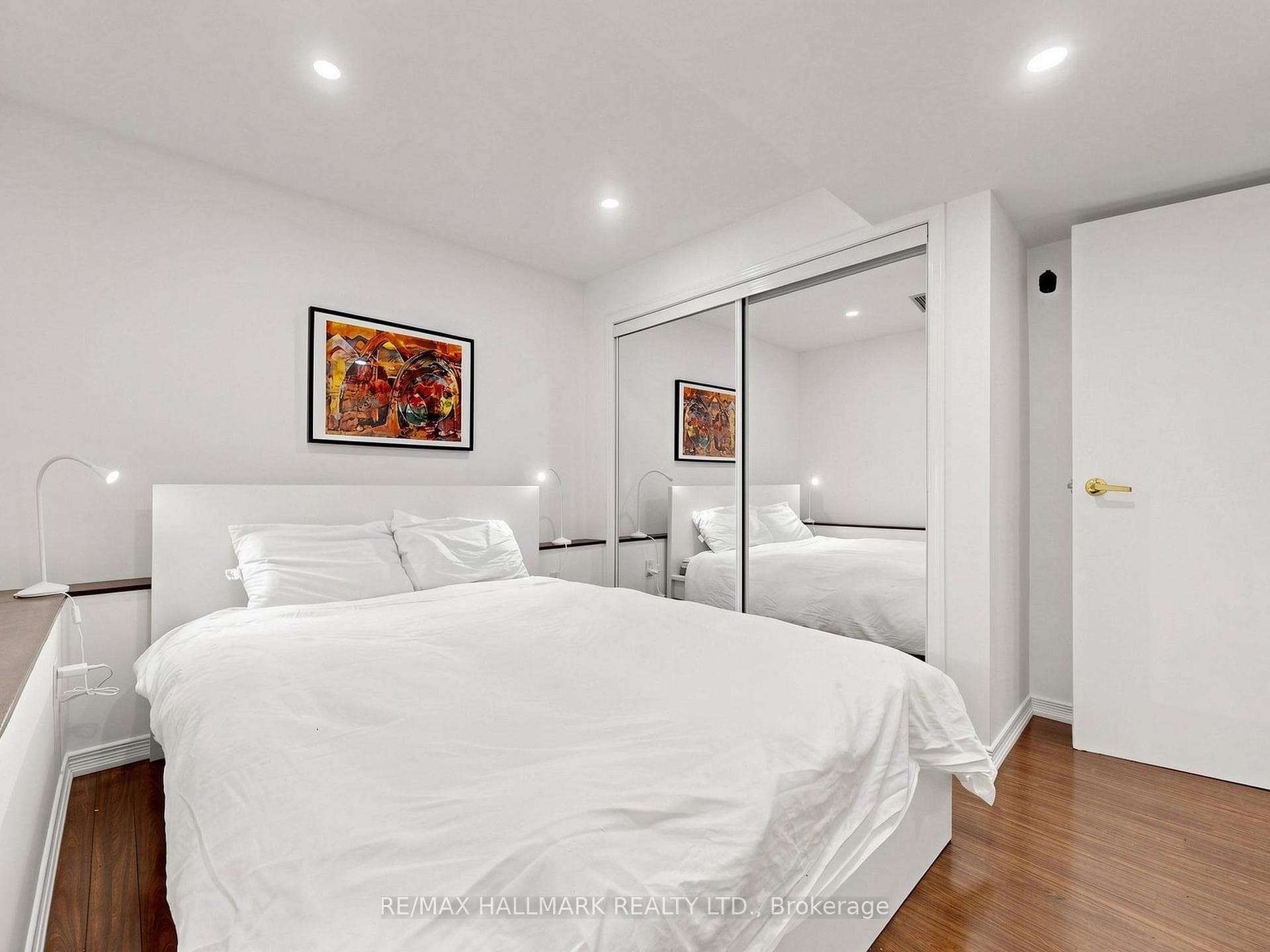 63 St Clements Avenue photo 40