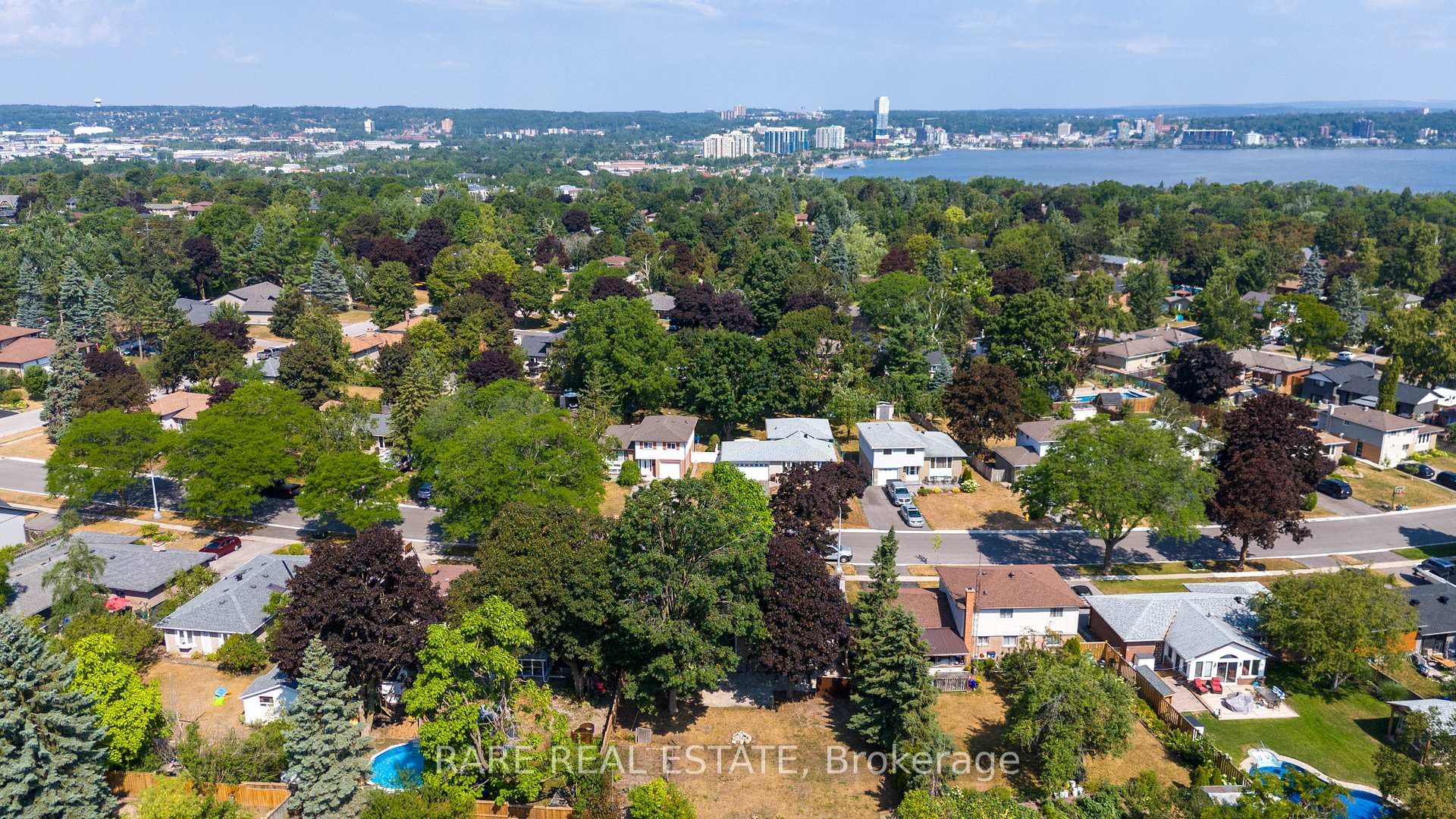 9 MEADOWLAND Avenue photo 43