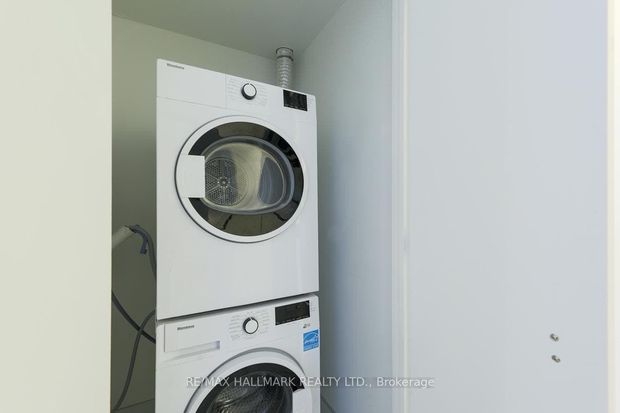 Ensuite Laundry