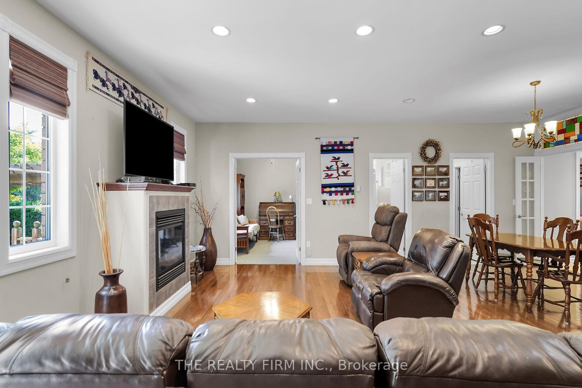 75 Newcastle Drive photo 13
