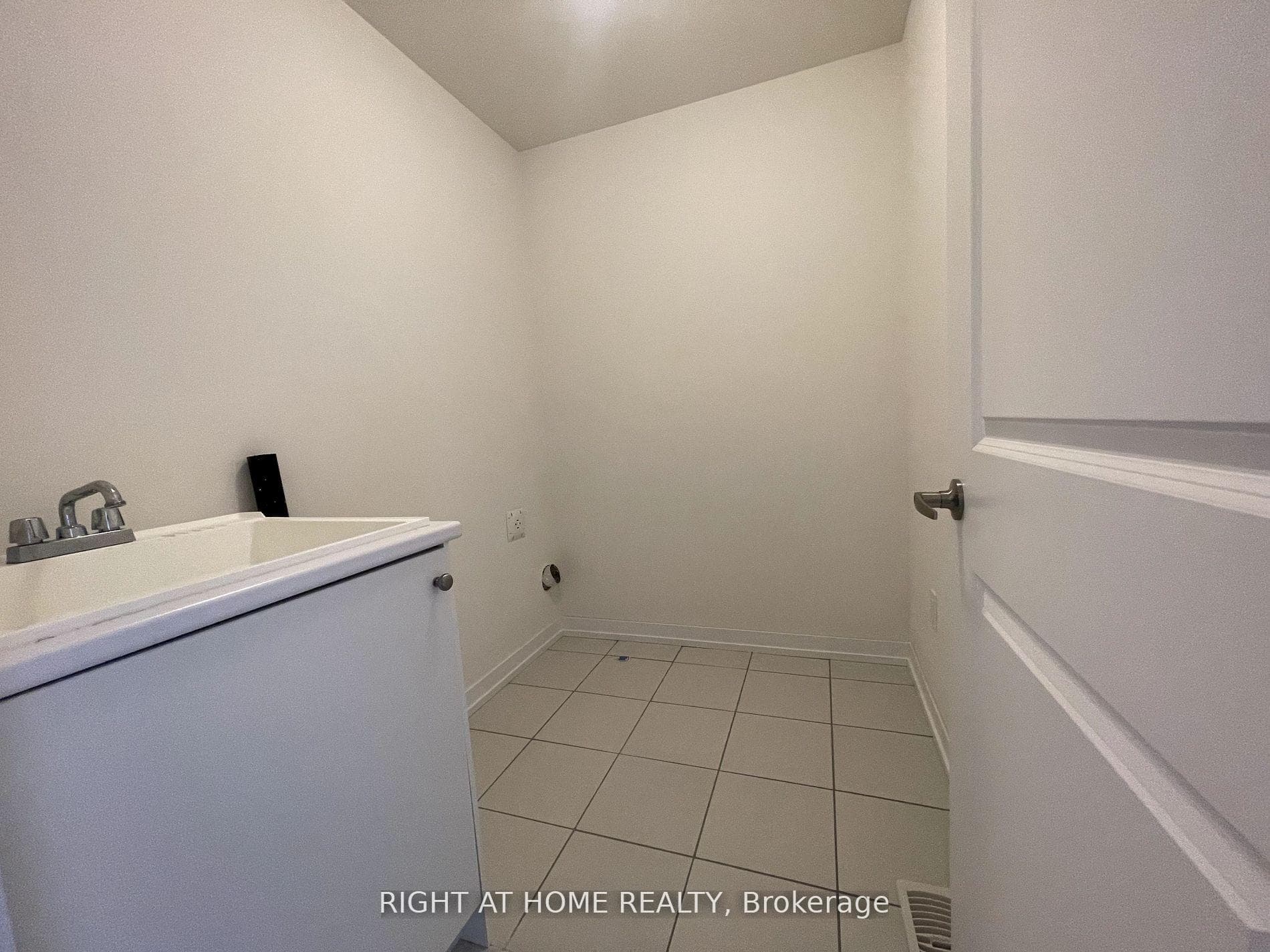1500 Rose Way photo 23