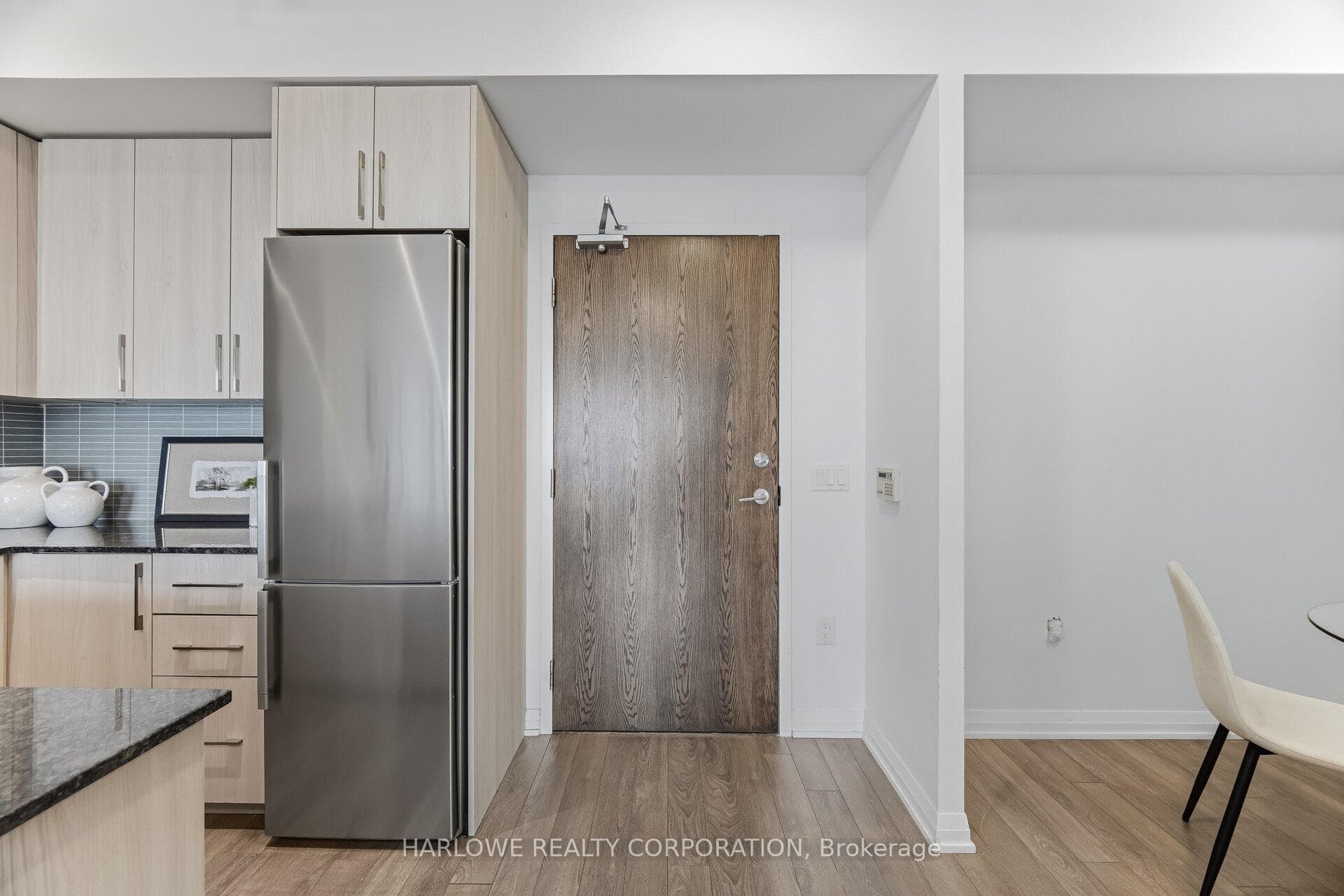 99 Eagle Rock Way Unit 720 photo 6