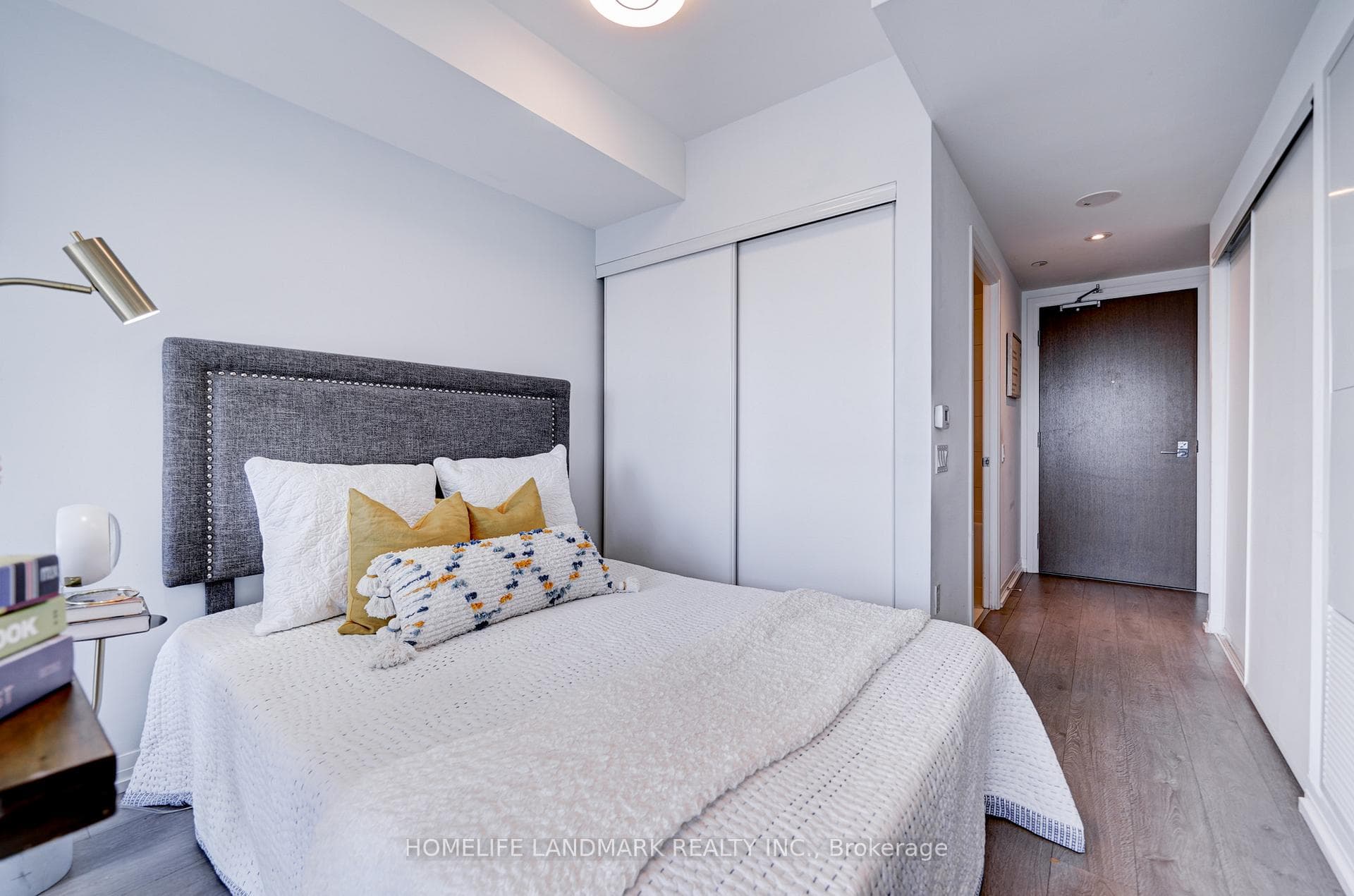 251 Jarvis Street Unit 4307 photo 14