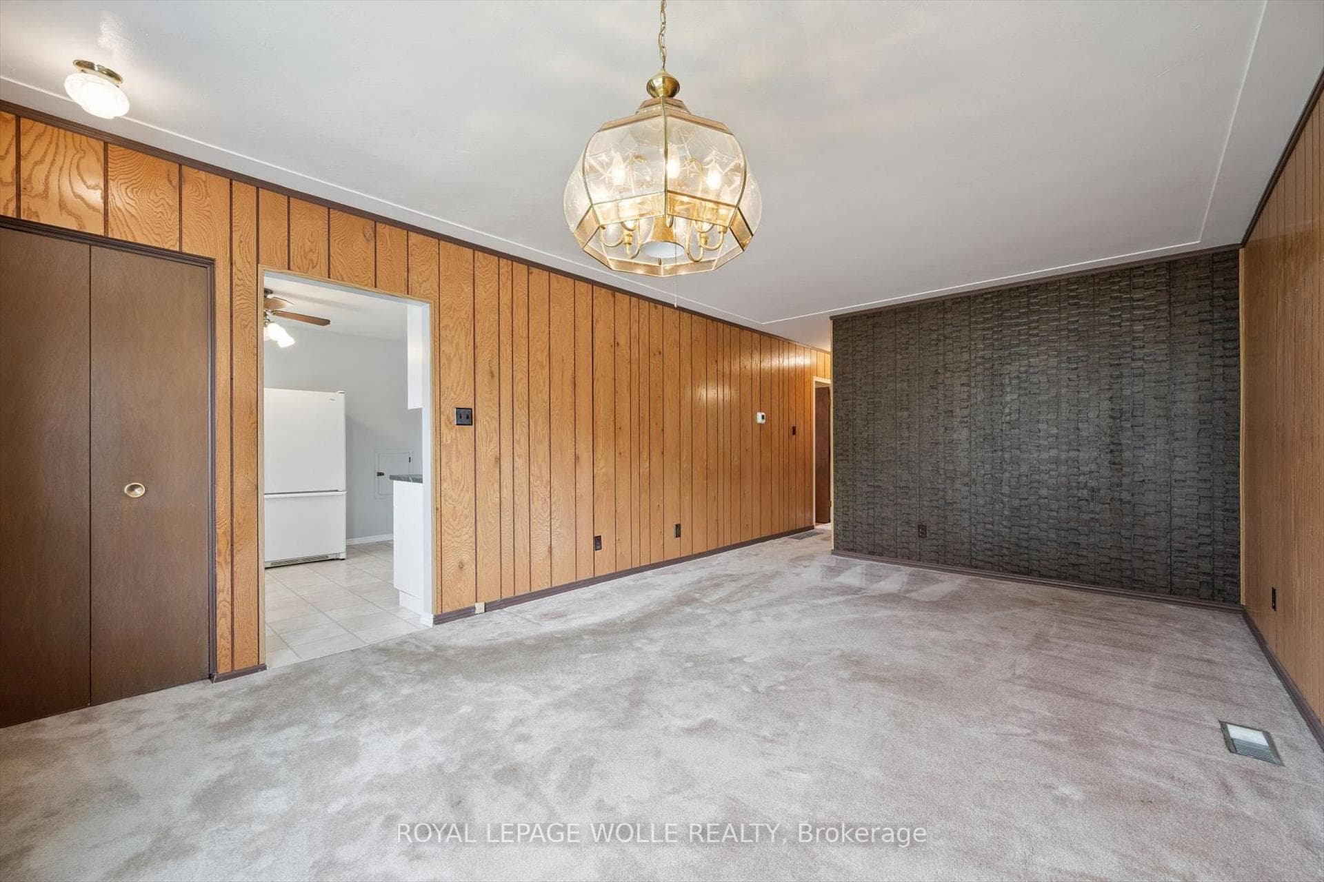 19 Weichel Street photo 12