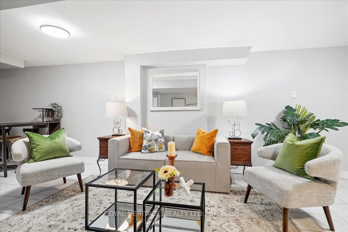 33 Reese Avenue photo 32