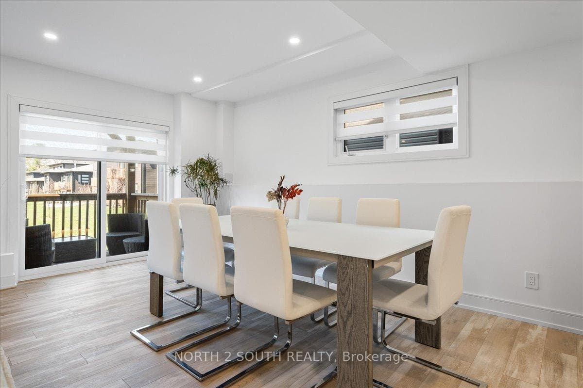118 Berkely Street photo 39