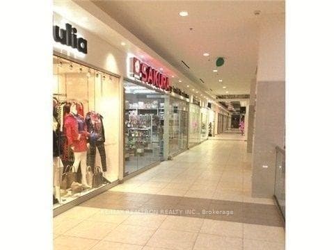 7181 Yonge Street Unit 227 photo 4