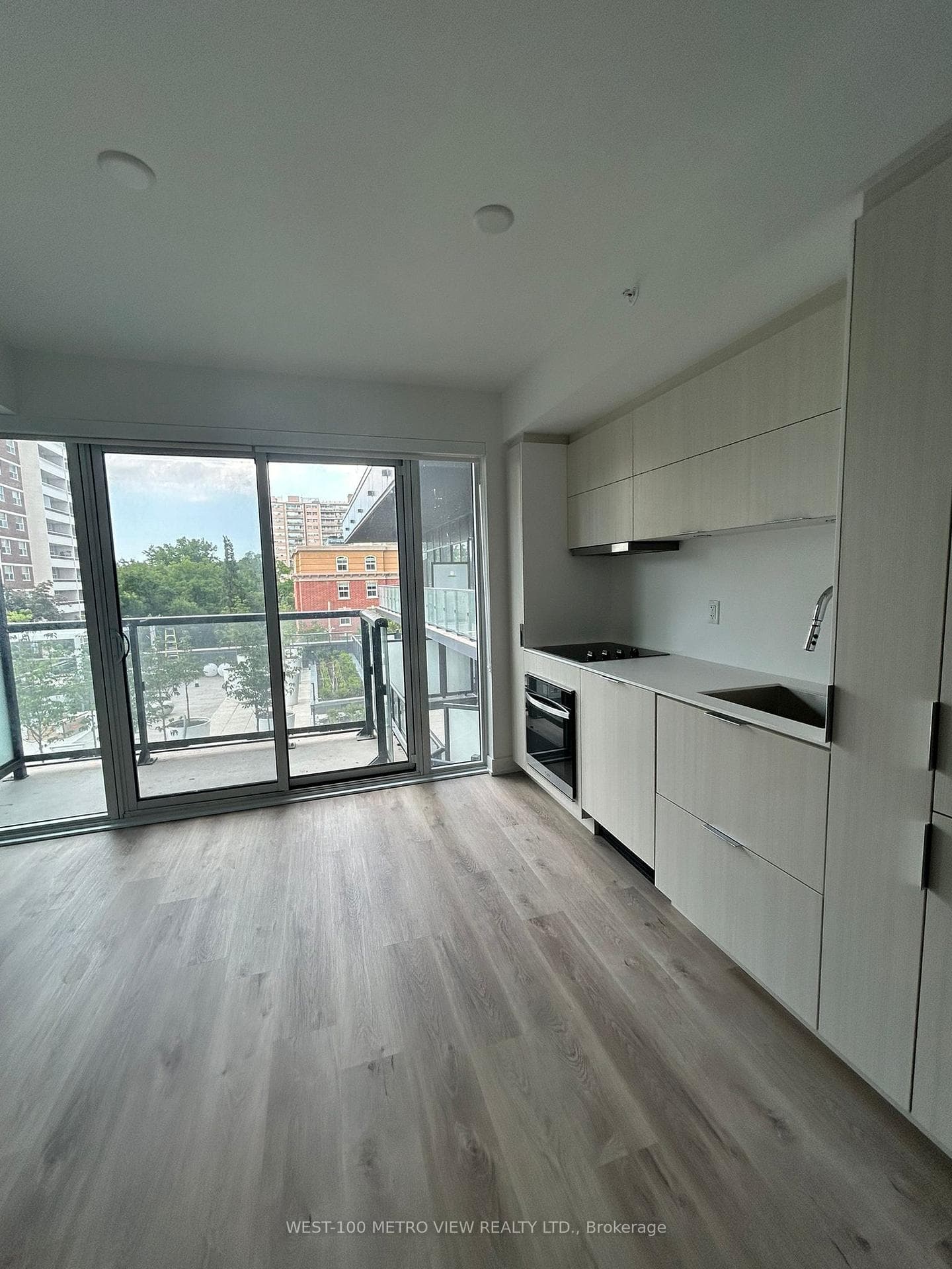 370 Martha Street Unit 312 photo 2