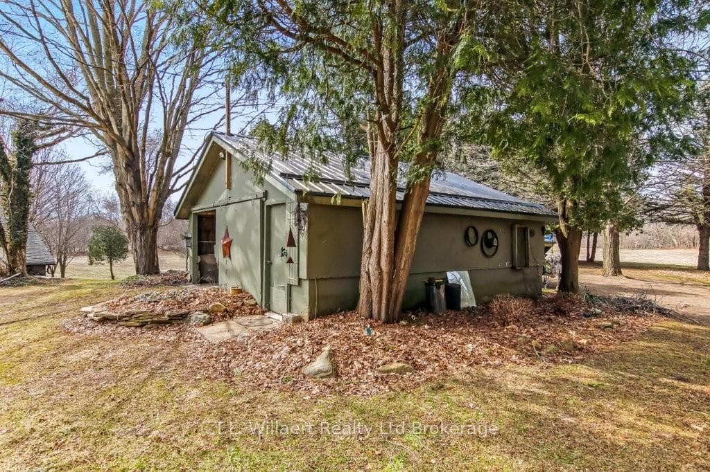 925 Bell Mill Side Road photo 24