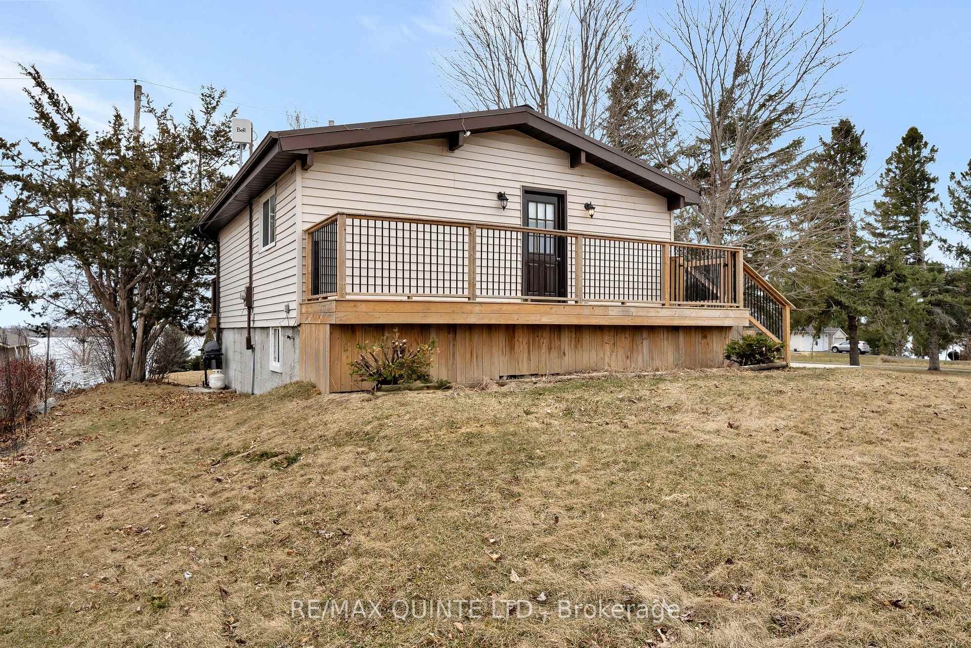 96 BAYVIEW Drive photo 11