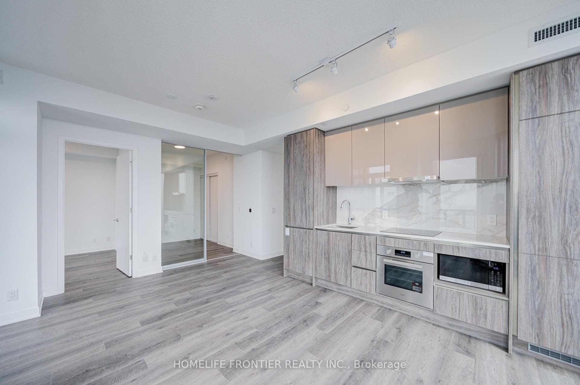 180 Front Street Unit 3806 photo 15