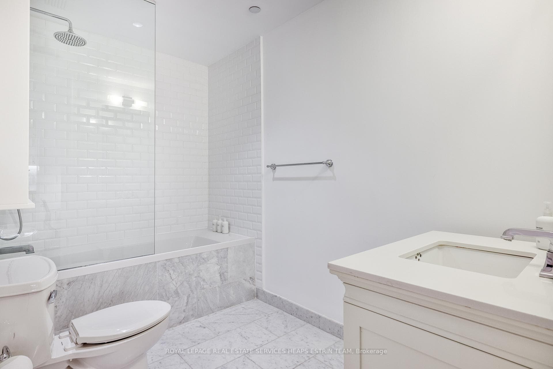22 Leader Lane Unit 439 photo 8