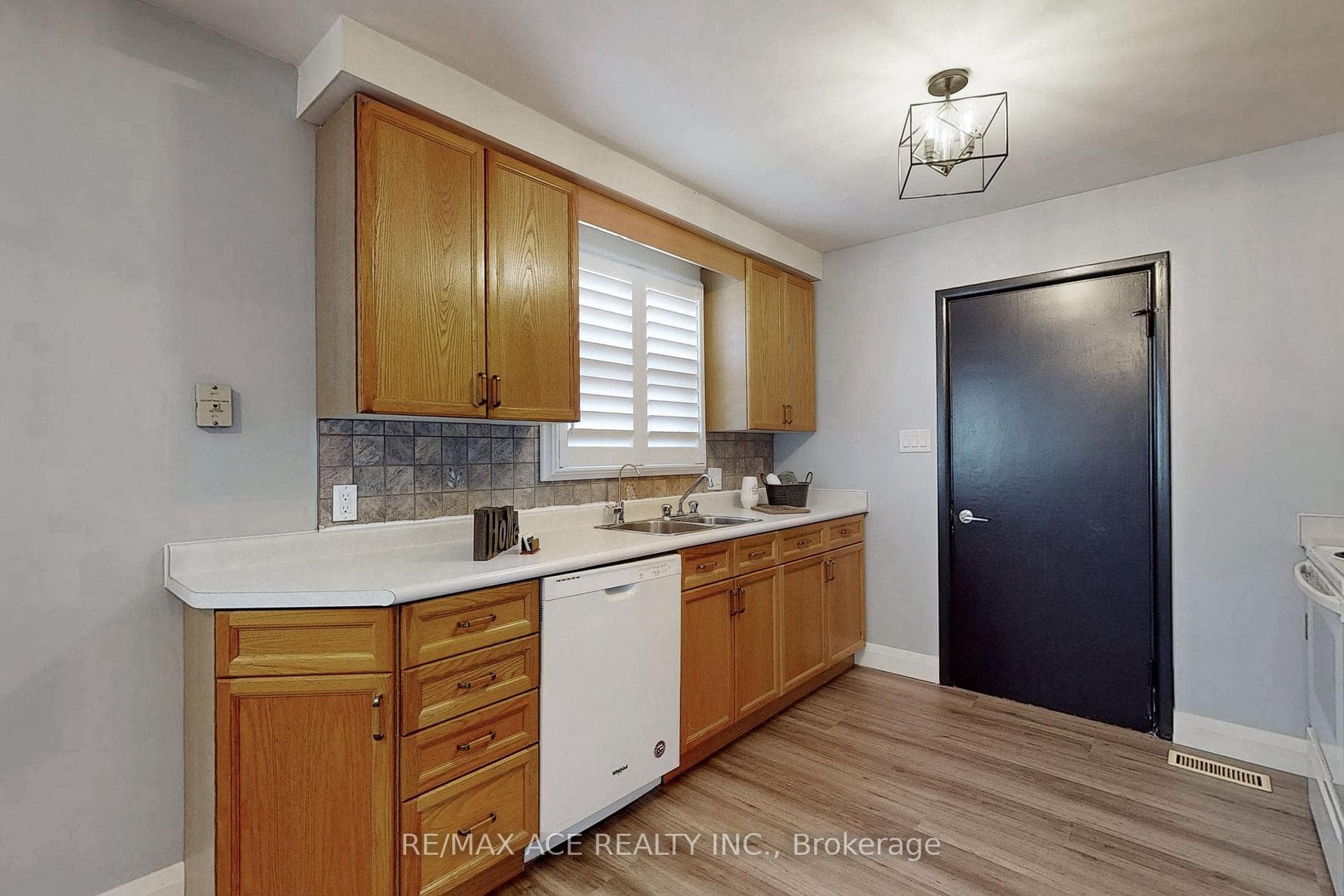 549 13th Street photo 9