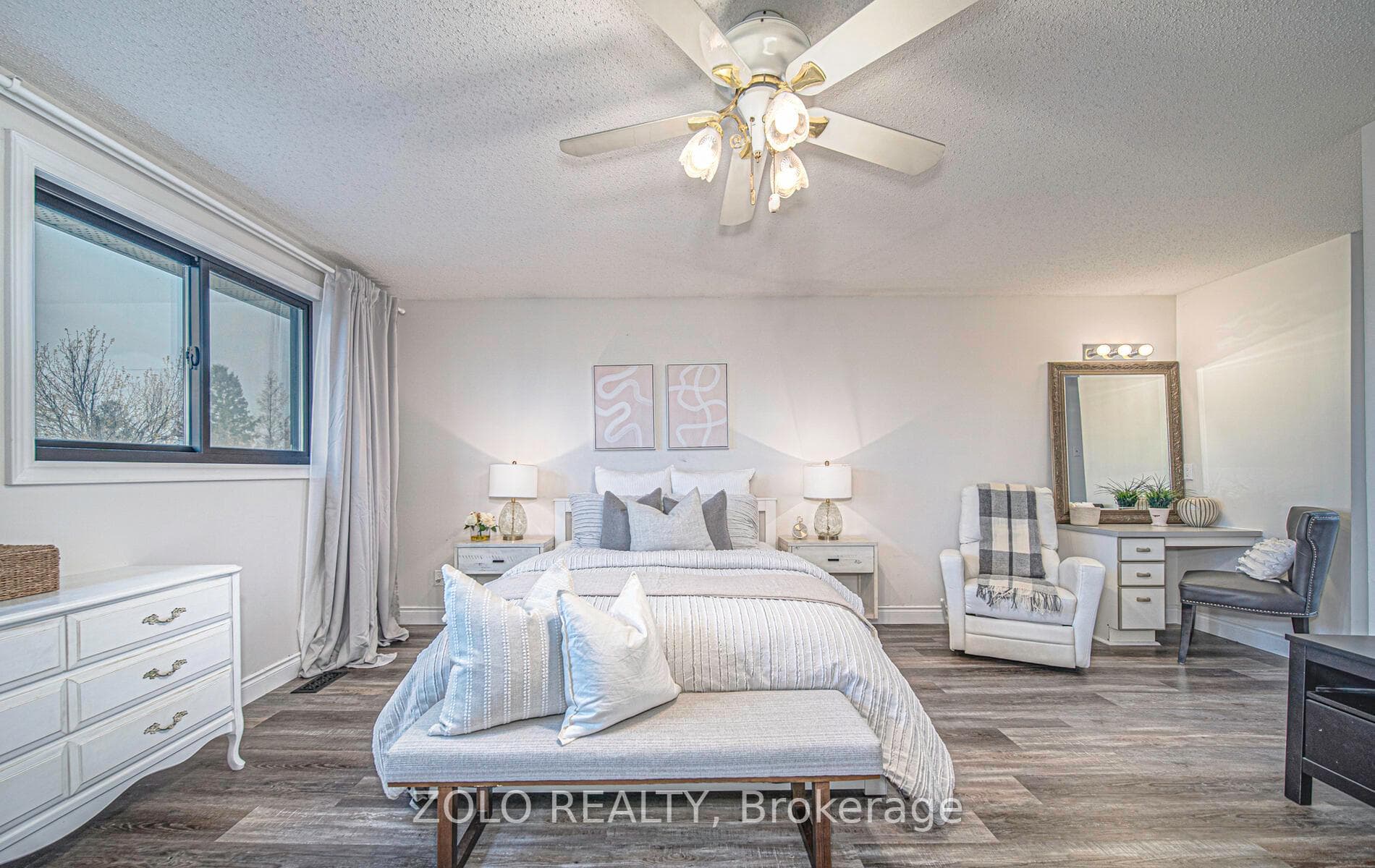 871 Peggoty Circle photo 17