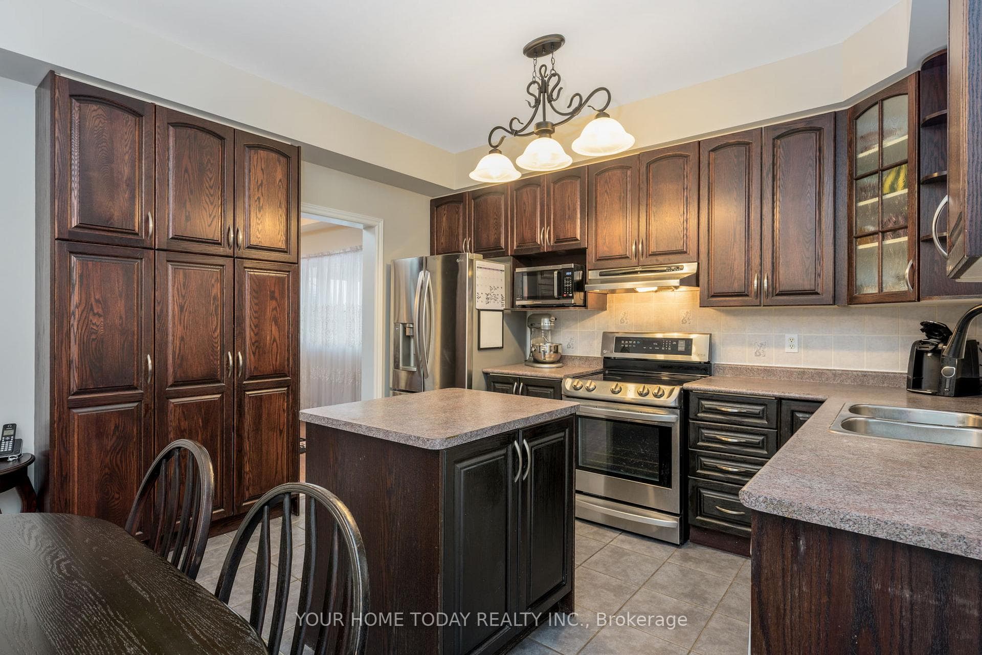 45 Forsyth Crescent photo 15