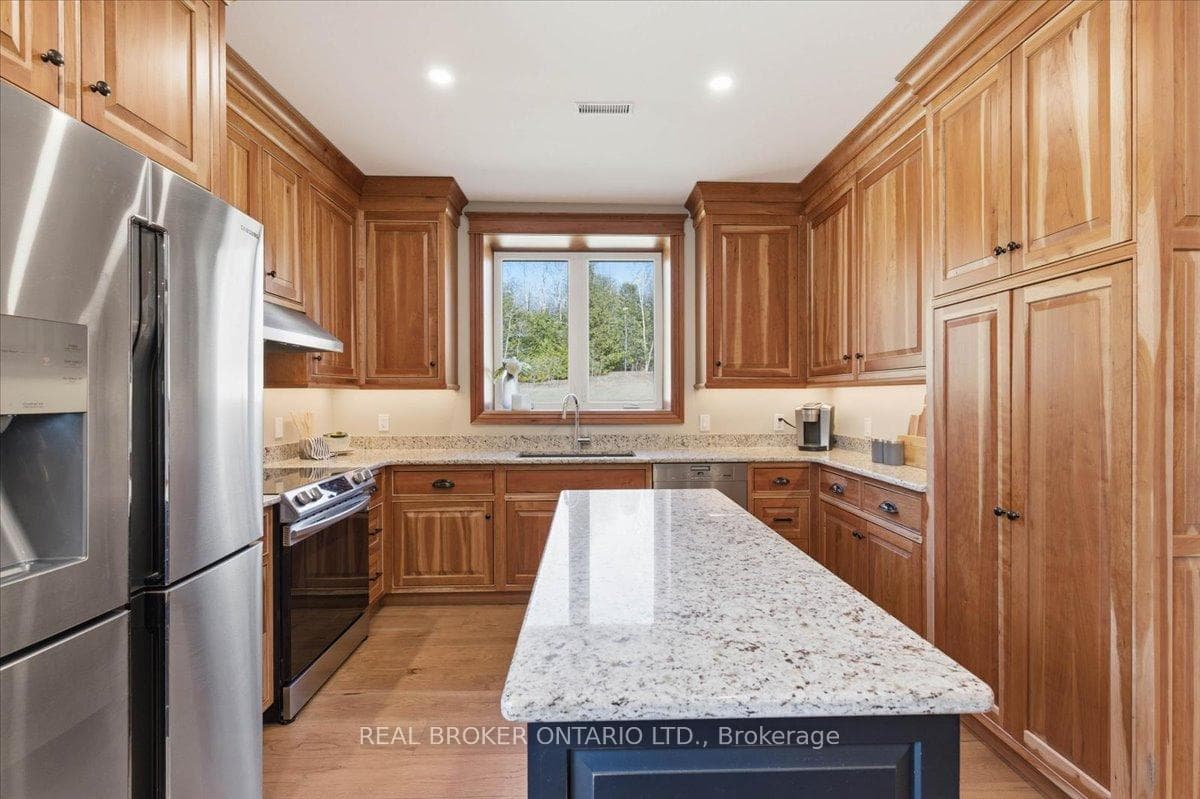 4589 WATSON Road photo 9