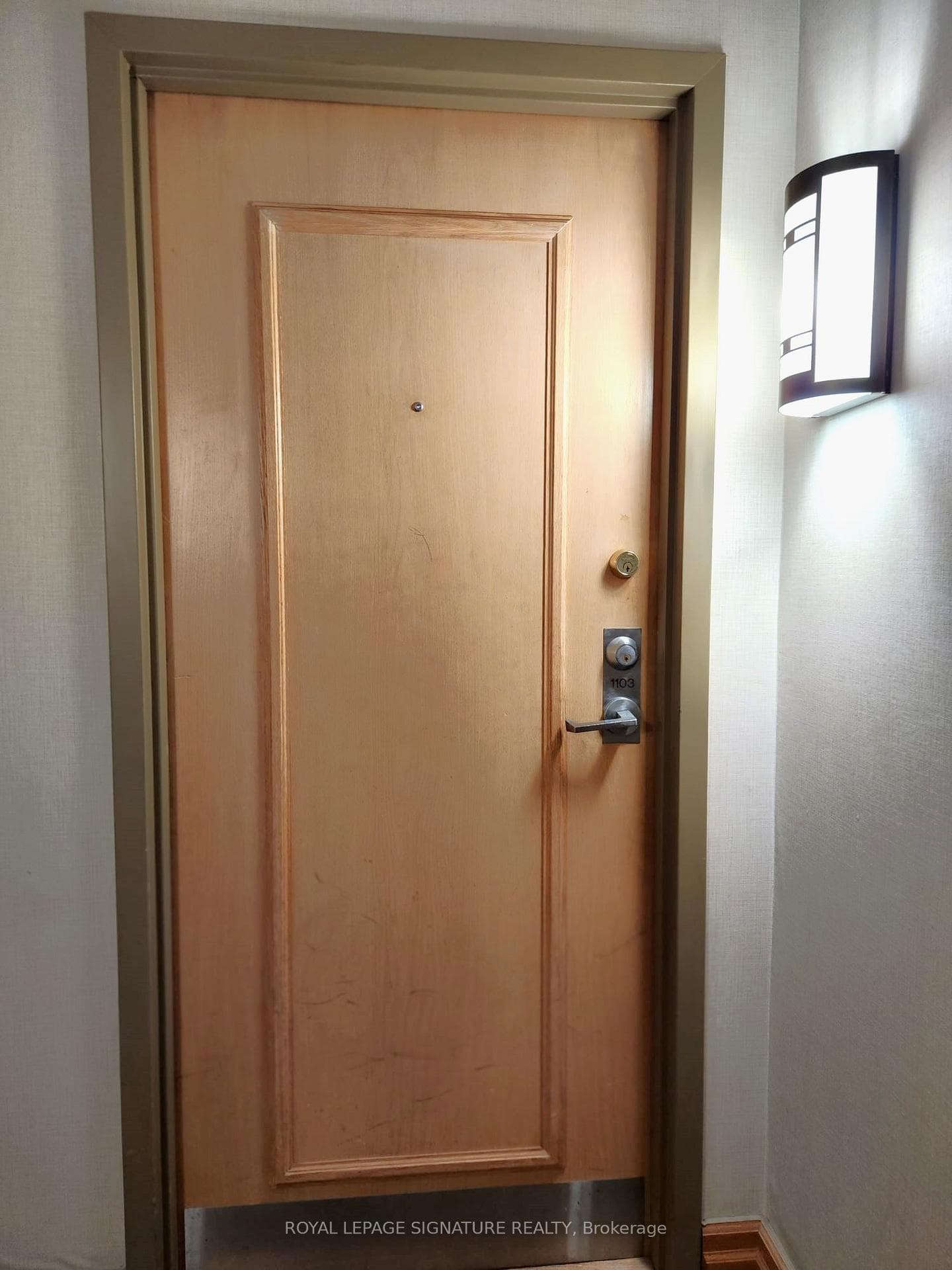 5 Concorde Place Unit 1103 photo 2