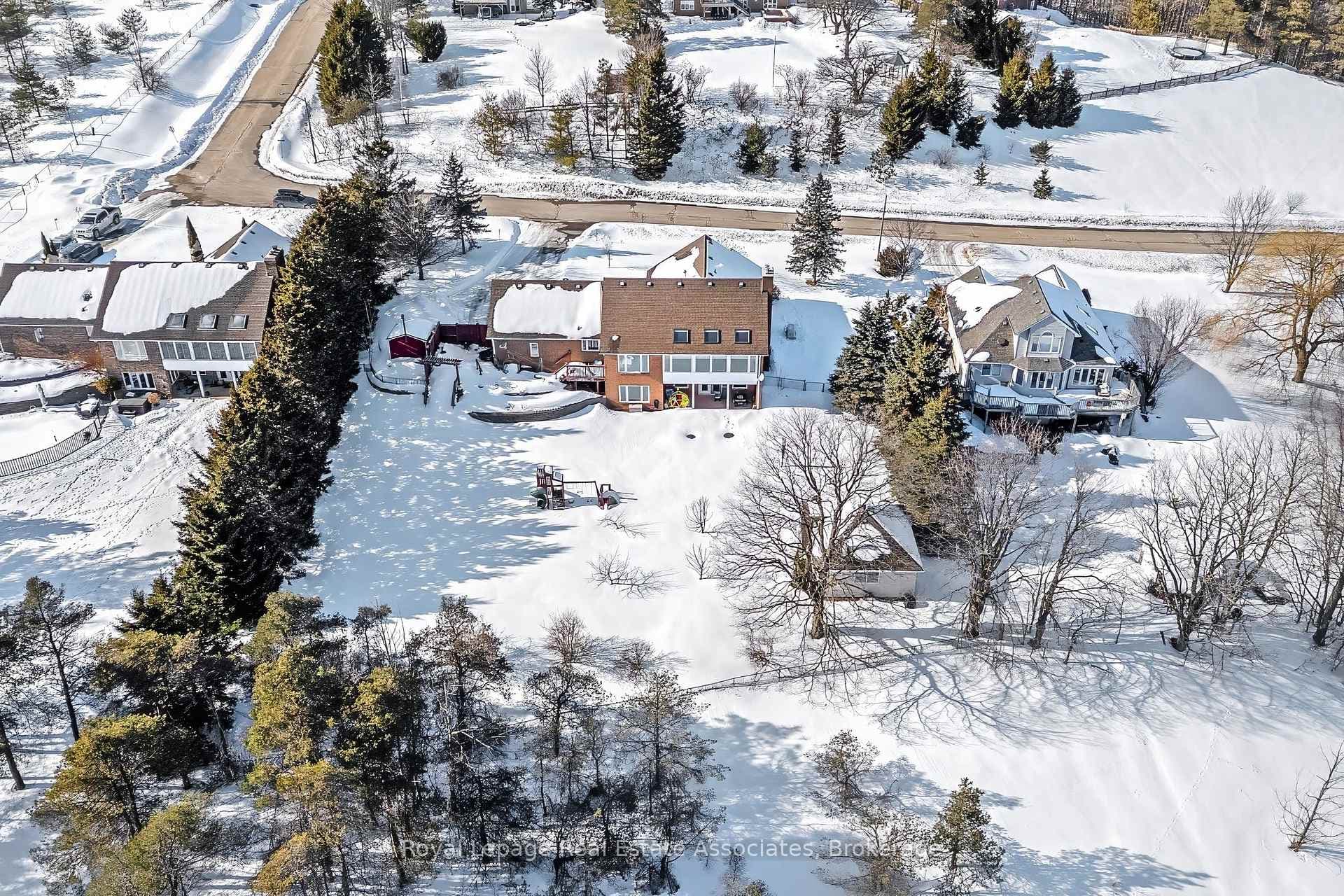 10 Kildare Drive photo 44