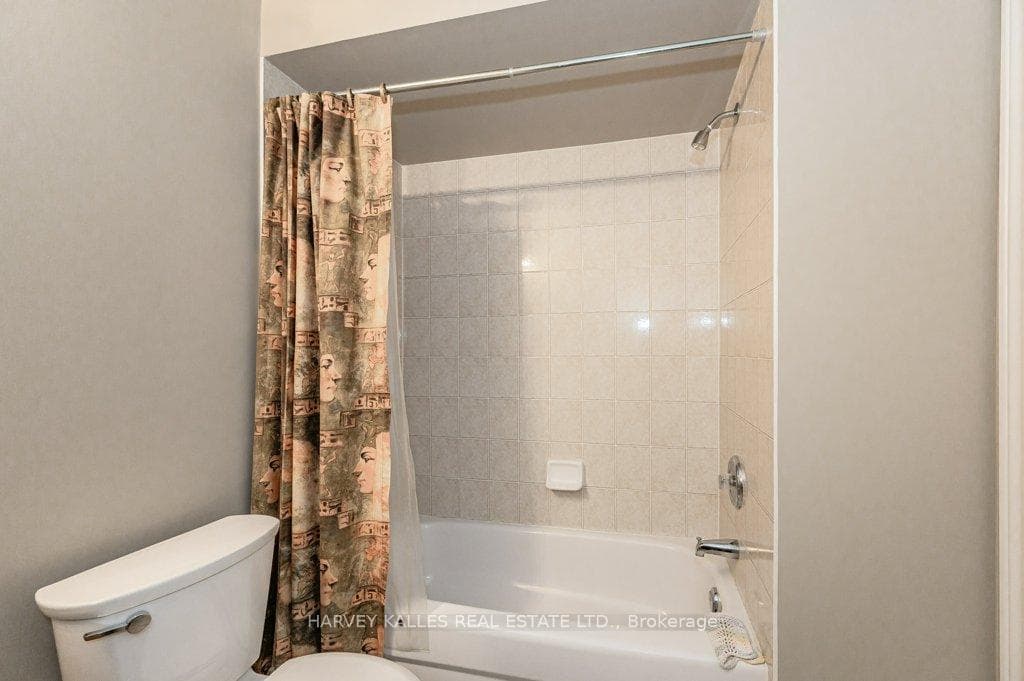 25 Russell Street photo 25