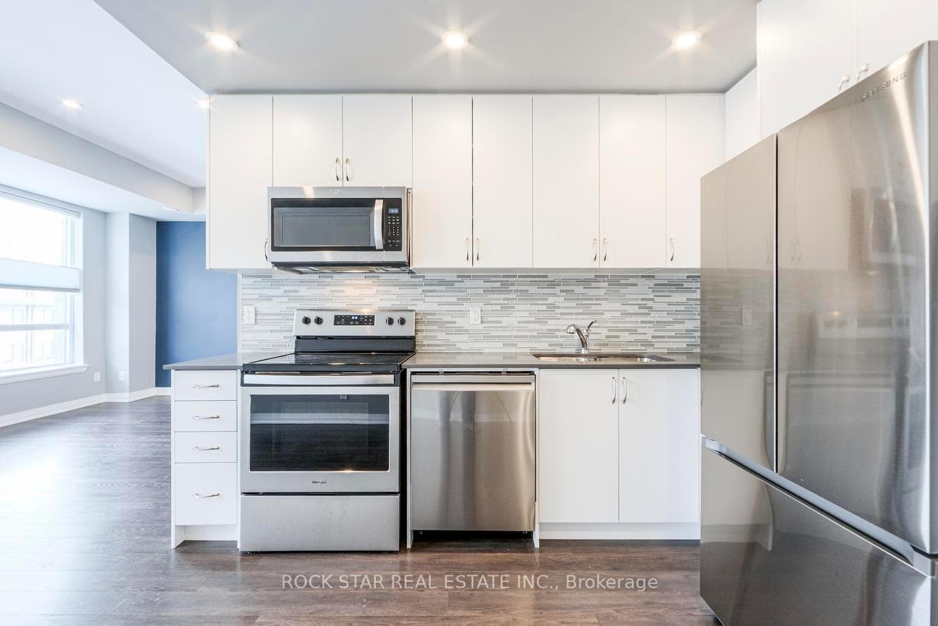 670 Atwater Avenue Unit 16 photo 12