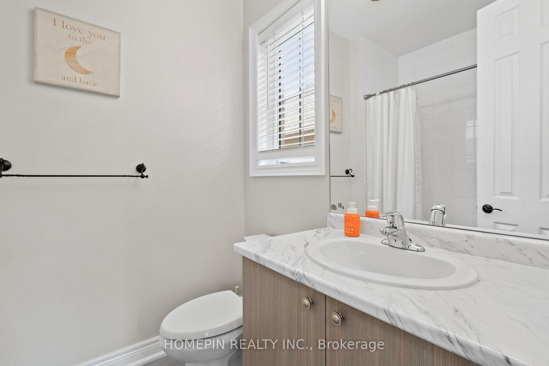 201 Gar Lehman Avenue photo 23