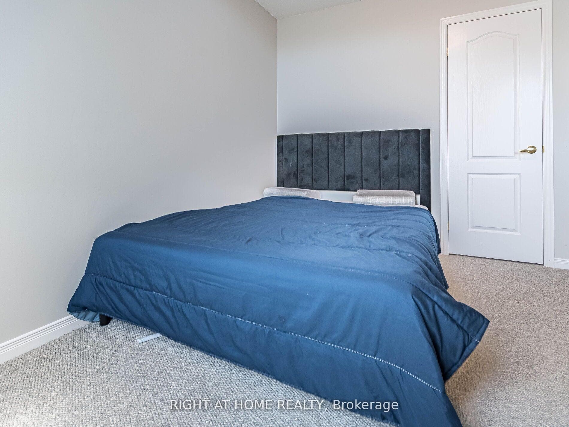 23 Glendarling Crescent photo 13