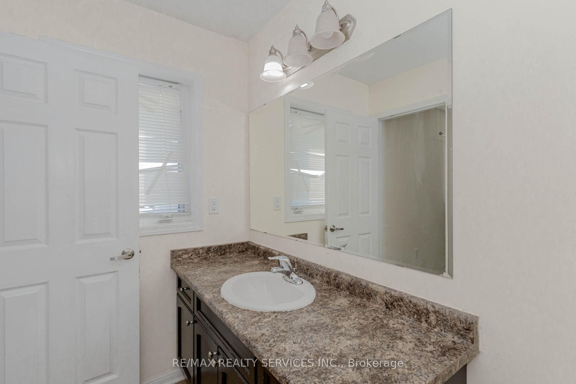 20 Henneberry Lane photo 26