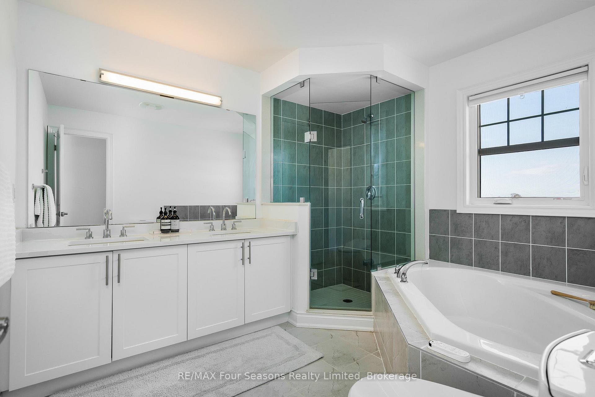 46 Francis Street photo 16