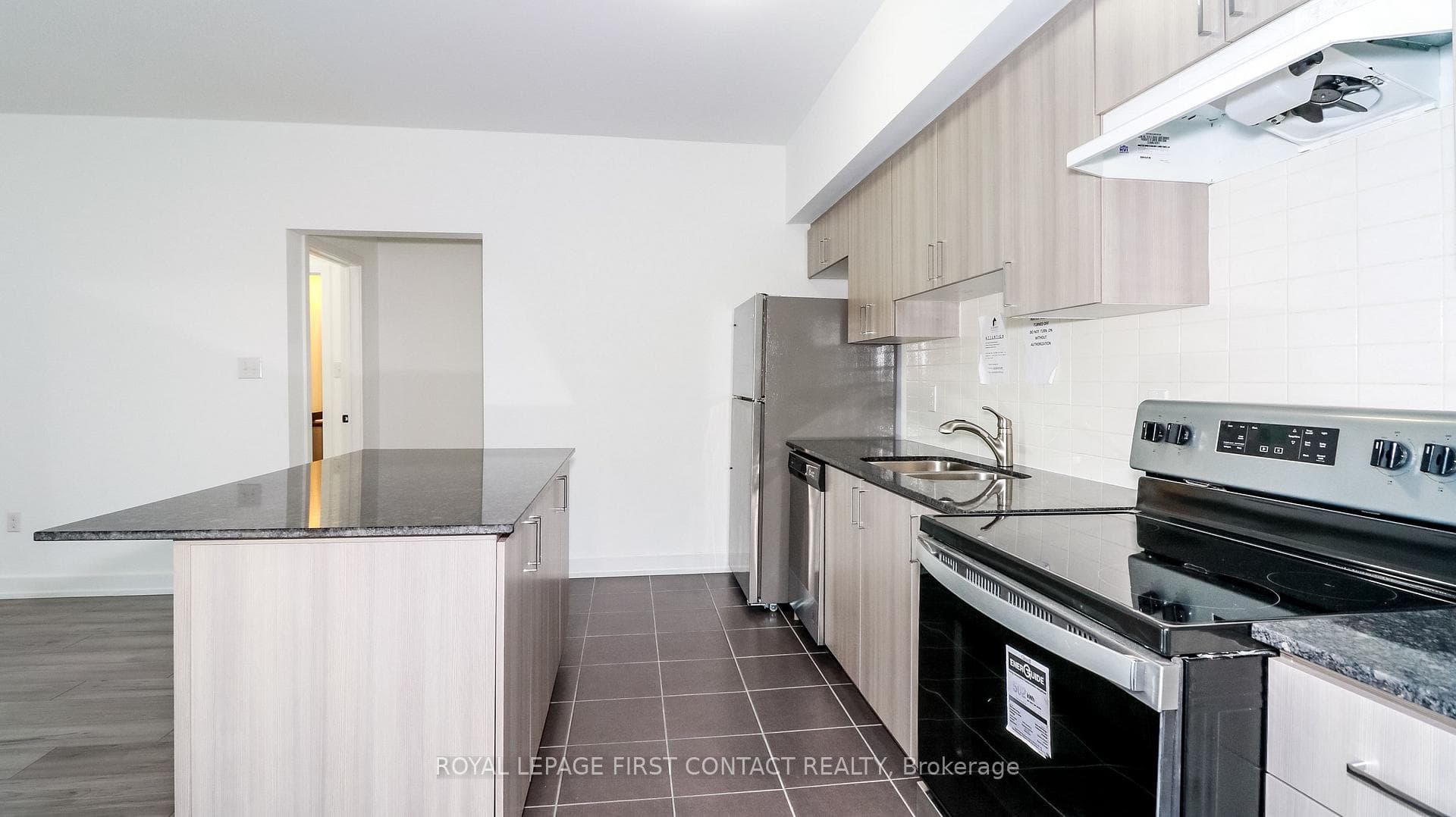 4 Spice Way Unit 110 photo 9