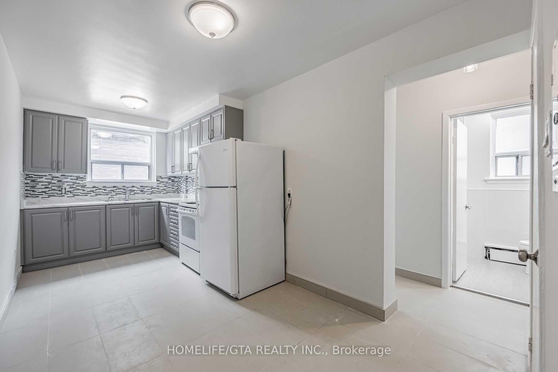 2255 Kipling Avenue Unit 1 photo 11